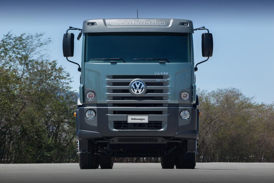  Volkswagen Constellation Tractor 33.440 2017 года  (фото 2 из 4)